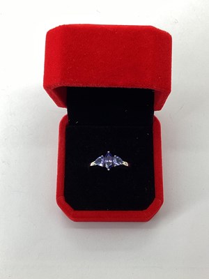 Lot 62 - A Modern 9ct White Gold Three Stone Dress Ring,...