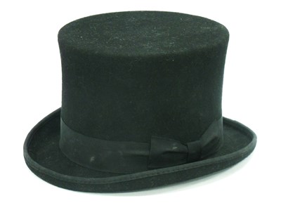Lot 1413 - 'DH' Black Top Hat 100% Wool, handmade.