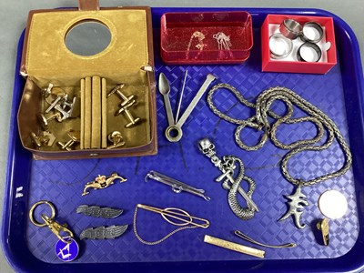 Lot 189 - A Collection of Cufflinks and Other Gent's...