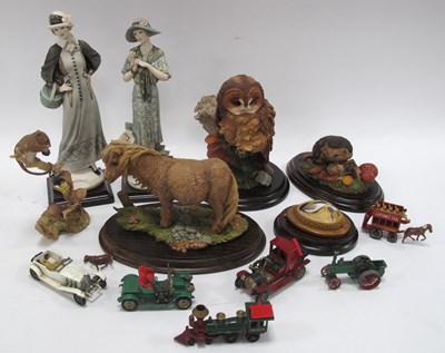Lot 1227 - Giuseppe Armani Figurines(2), country artist...