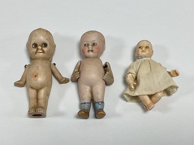 Lot 339 - Three Early XX century and later Porcelain...