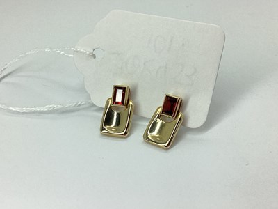 Lot 83 - A Pair of Modern 9ct Gold Articulated Panel...