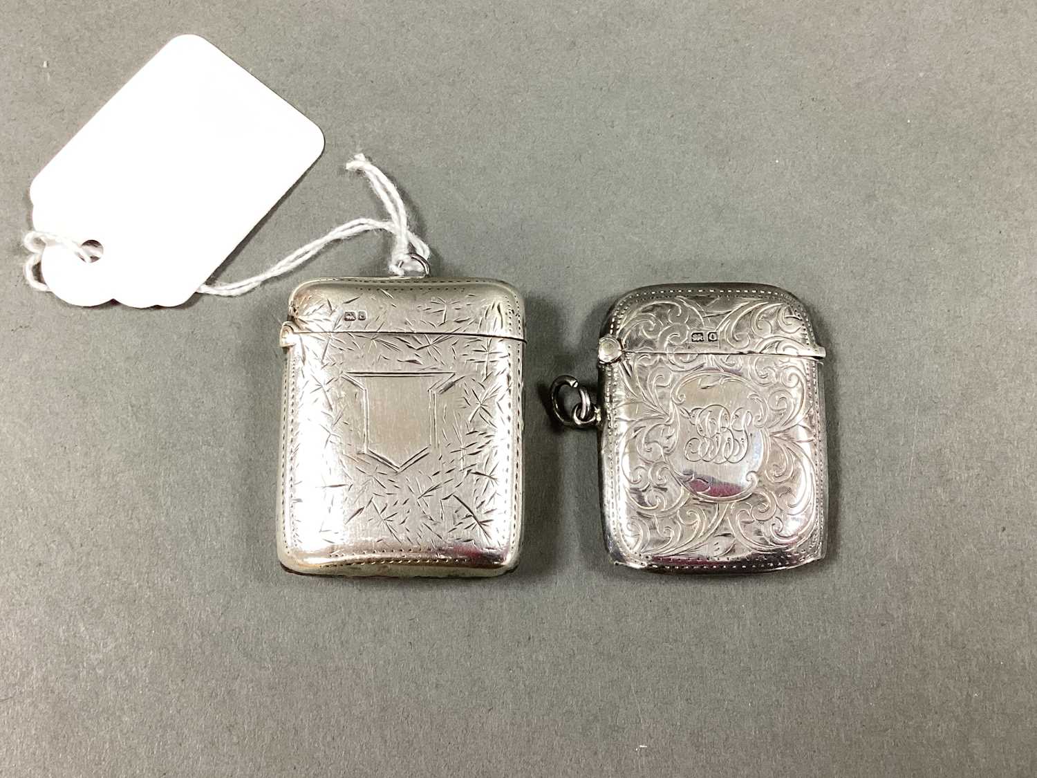 Lot 37 - A Chester Hallmarked Silver Vesta Case, 1903,...