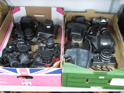Lot 1440 - SLR film cameras, including Canon AV1 and...