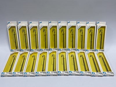 Lot 498 - Twenty Viessmann #6389 HO Single Lattice Yard...