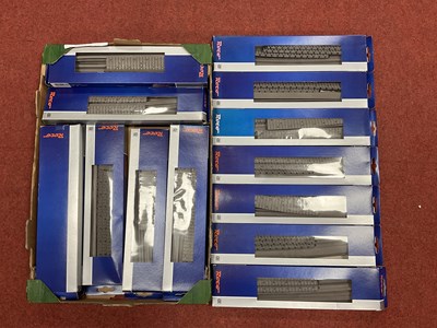 Lot 459 - Sixteen boxed packs of Roco HO scale "ballast"...