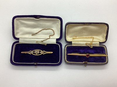 Lot 109 - A Decorative Seed Pearl Bar Brooch, of floral...