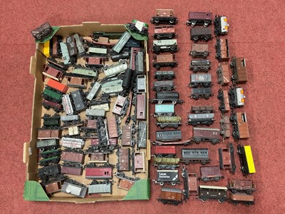 Lot 445 - Approximately seventy-five 00 gauge steam era...
