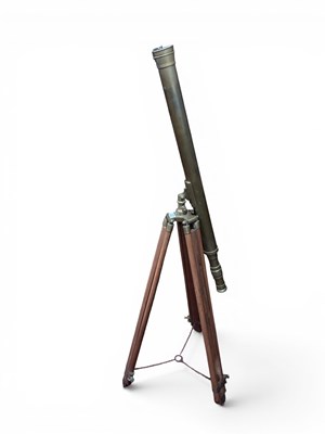 Lot 1478 - An antique-style brass harbour telescope on...