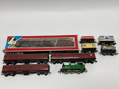 Lot 516 - OO Gauge Model Railway Interest, comprising of...