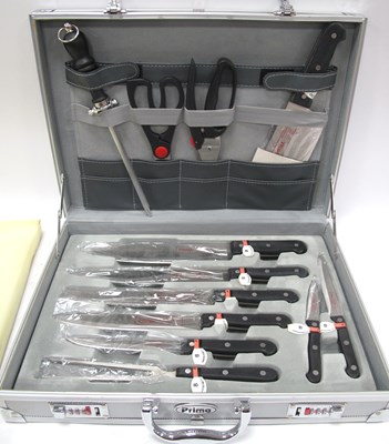 Lot 1274 - A Prima cased knife set comprising of eight...