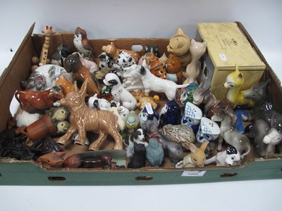 Lot 1252 - Animal figures, including assorted dog breeds,...