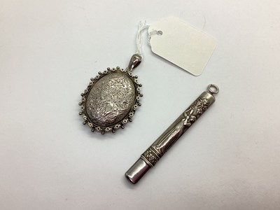 Lot 117 - A Large Victorian Hallmarked Silver Locket, M...