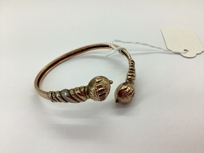 Lot 75 - A Chester Hallmarked 9ct Gold Torque Style...