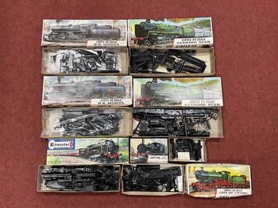Lot 526 - Seven 00 gauge plastic locomotive kits: two...