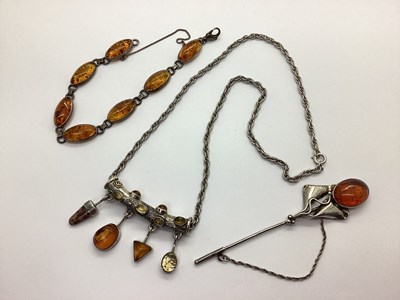 Lot 133 - A Small Collection of Amber Coloured Jewellery,...