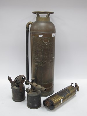 Lot 1383 - Acrurate Fire Extinguisher M.F.G & Co Newark,...