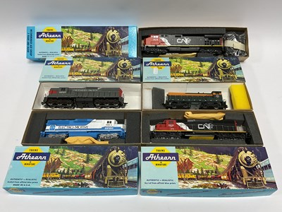 Lot 752 - Four HO Gauge Outline American/Canadian...