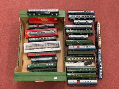 Lot 388 - Approximately Twenty Five OO Gauge British...