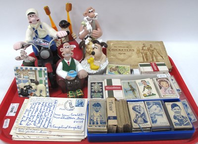 Lot 1248 - Vintage Wallace & Gromit collectables,...
