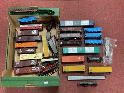Lot 404 - Approximately Twenty Five HO Gauge American...