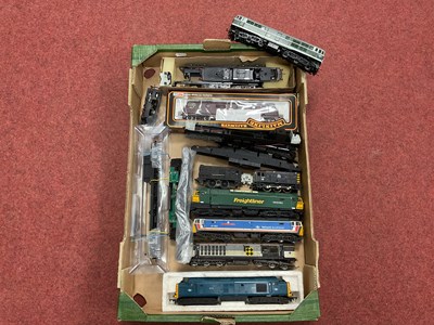Lot 415 - Approximately twelve 00 gauge diesel...