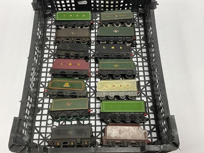 Lot 595 - Fourteen 00 gauge steam locomotive tenders, by...