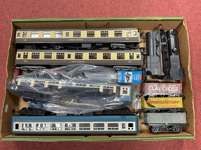 Lot 395 - A collection of coarse-scale O gauge rolling...