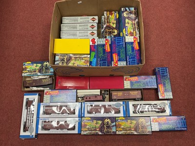 Lot 489 - Approximately forty-five boxed HO scale...