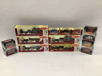 Lot 670 - Twenty 1:76th scale diecast model lineside...