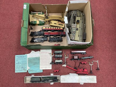 Lot 469 - A quantity of Hornby Dublo OO gauge railway...