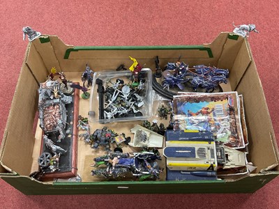 Lot 608 - A quantity of plastic and white metal War...