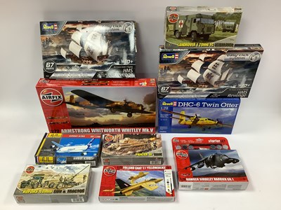 Lot 662 - Ten plastic model kits by Airfix, Revell,...