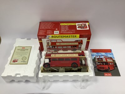Lot 635 - A Sun Star 1:24 Scale Diecast Model #2910 RM94...