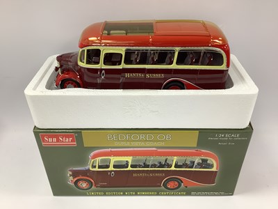 Lot 650 - A Sun Star 1:24 Scale Diecast model #5004 1947...