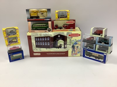 Lot 674 - Fourteen 1:76th scale diecast model lineside...