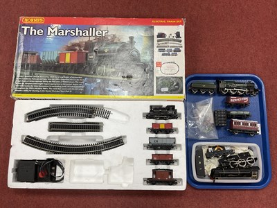 Lot 619 - A quantity of OO gauge model railway items to...