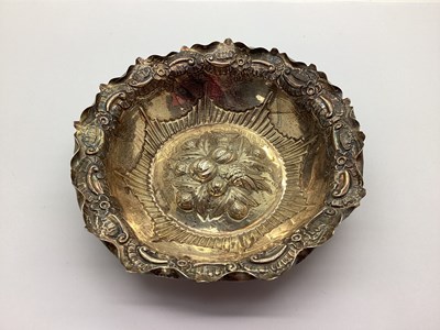 Lot 18 - A Decorative Victorian Hallmarked Silver Dish,...