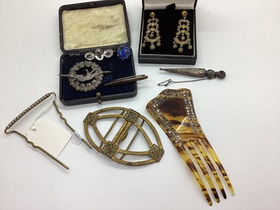 Lot 168 - Victorian and Later Costume Jewellery,...