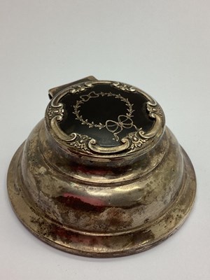 Lot 32 - A Hallmarked Silver and Tortoiseshell Piqué...