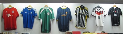 Lot 18 - Replica football shirts - Egypt Puma Green...