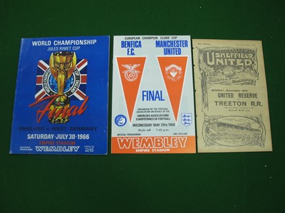 Lot 459 - 1966 World Cup Final Reprint Programme, weight...