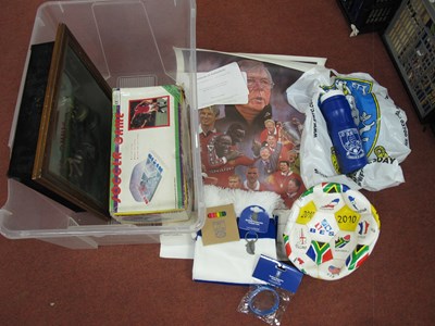 Lot 22 - Daypor Soccer Game, reproduction football...