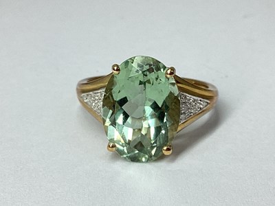 Lot 49 - QVC Modern 9ct Gold Single Stone Dress Ring,...