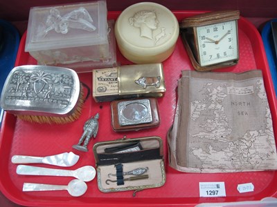 Lot 1297 - Misc Collectables including a Smiths leather...