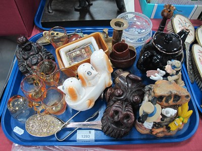 Lot 1293 - Glasses, pipes, spoons, figure groups, etc:-...
