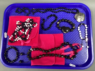 Lot 207 - Lola Rose and Other Modern Polished Hardstone...