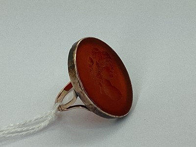 Lot 69 - An Antique Hardstone Panel Ring, depicting...