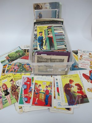 Lot 1298 - Large quantity of vintage postcards, many...