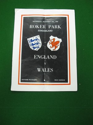 Lot 365 - 1950 England v Wales Programme for the Game at...
